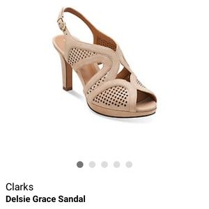 Clark’s peep toe nubuck sling back pump